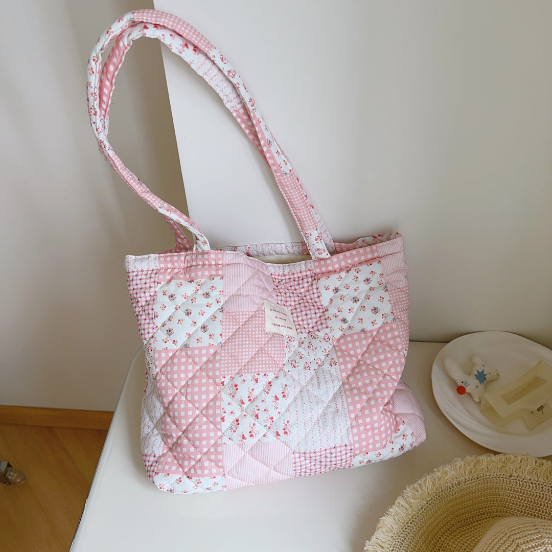 キュートデザインキルティングバッグ