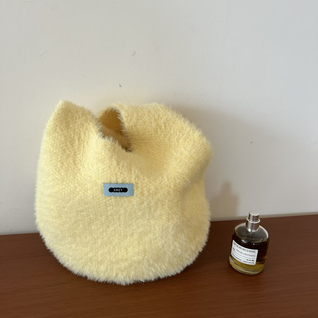 ハーフムーンハンドバッグ