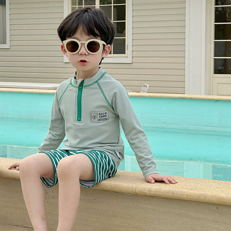 【90-140】ハーフジップトップス×ボーダー柄スイムウェア