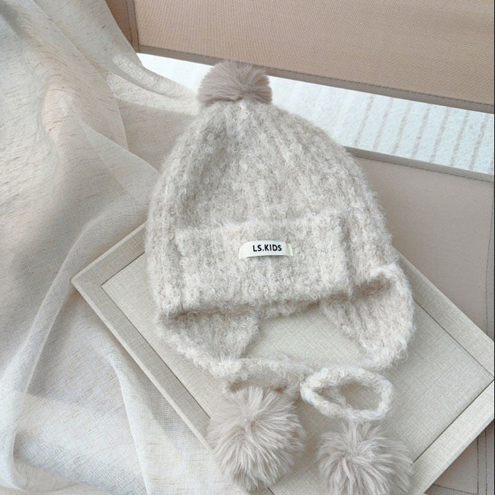 耳あて付きニット帽