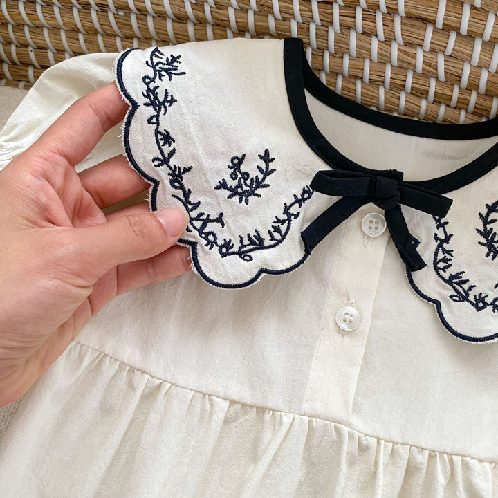 【73-90】ボタニカル刺繍半袖ロンパース