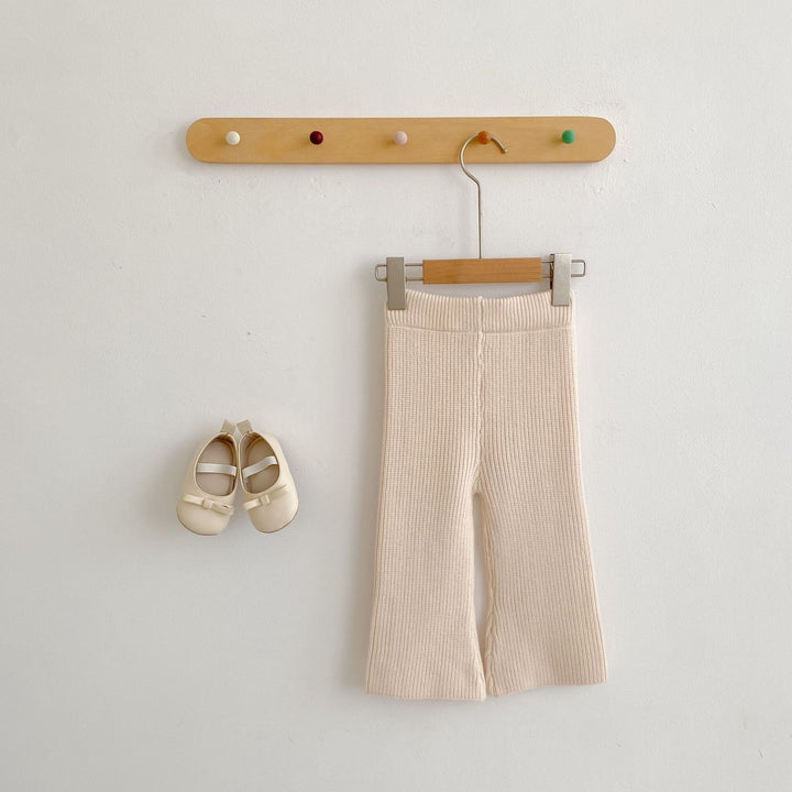 【73-100】シンプルニットフレアパンツ