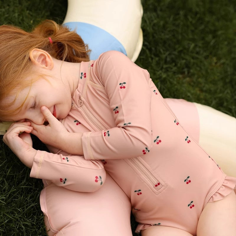 【90-150】フロントジップ総柄スイムウェア