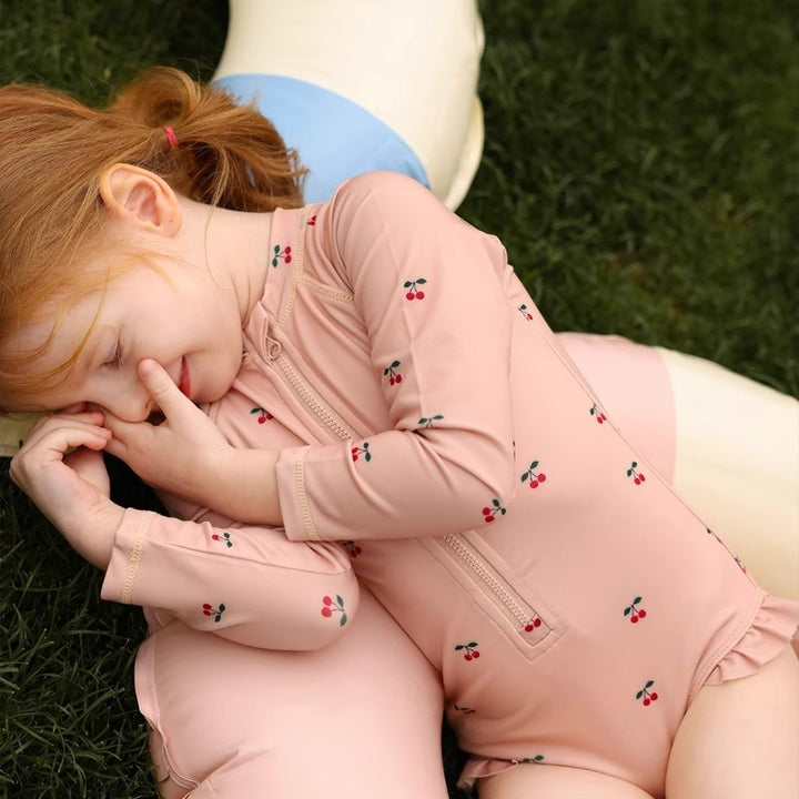 【90-150】フロントジップ総柄スイムウェア