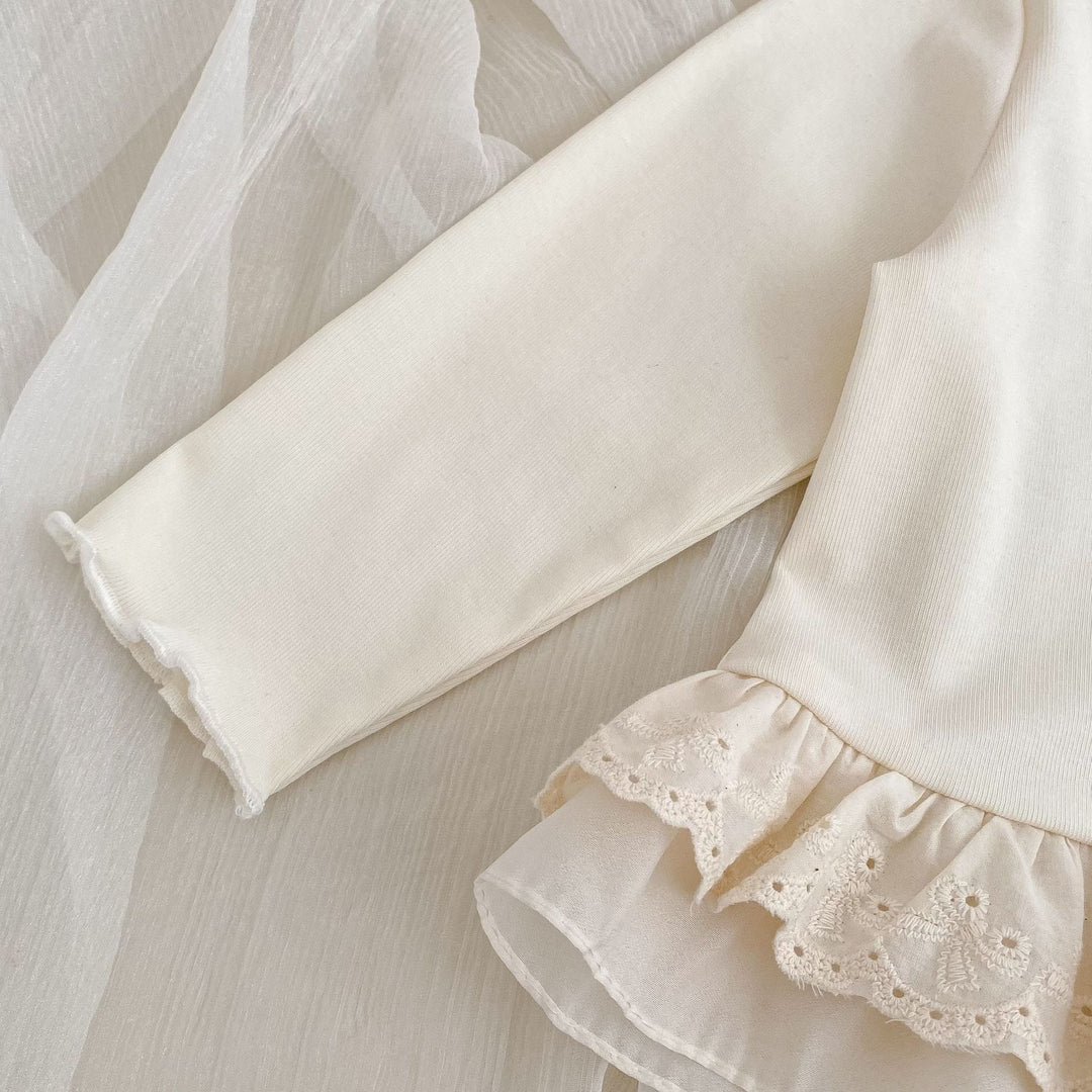 【73-120】レース＆フリルヘムプルオーバー