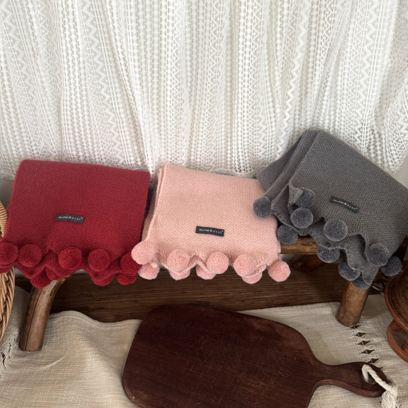 ポンポンデザインマフラー