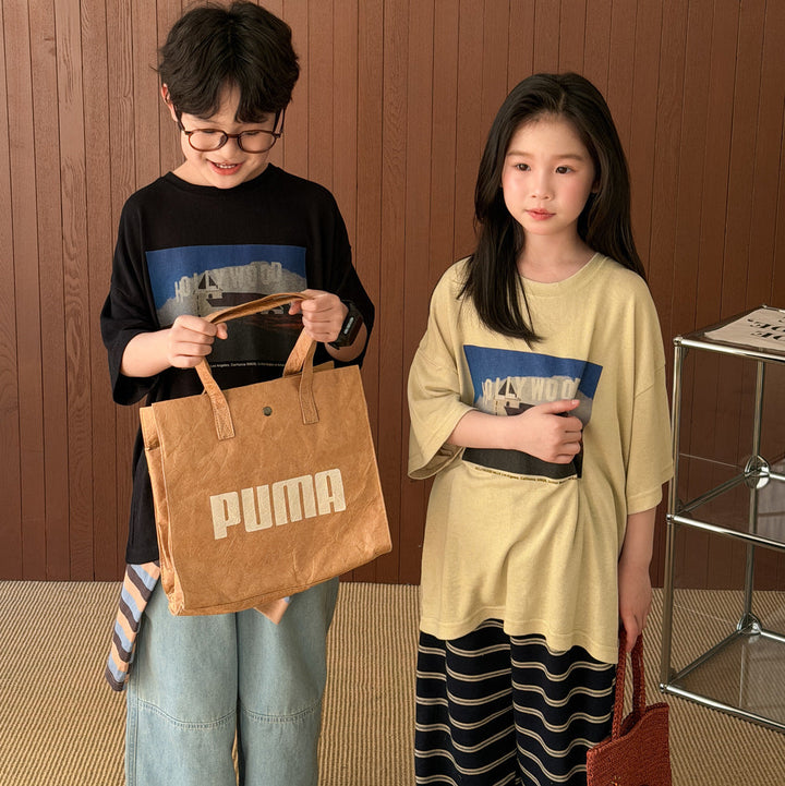 【100-150】HOLLY WOODデザインTシャツ