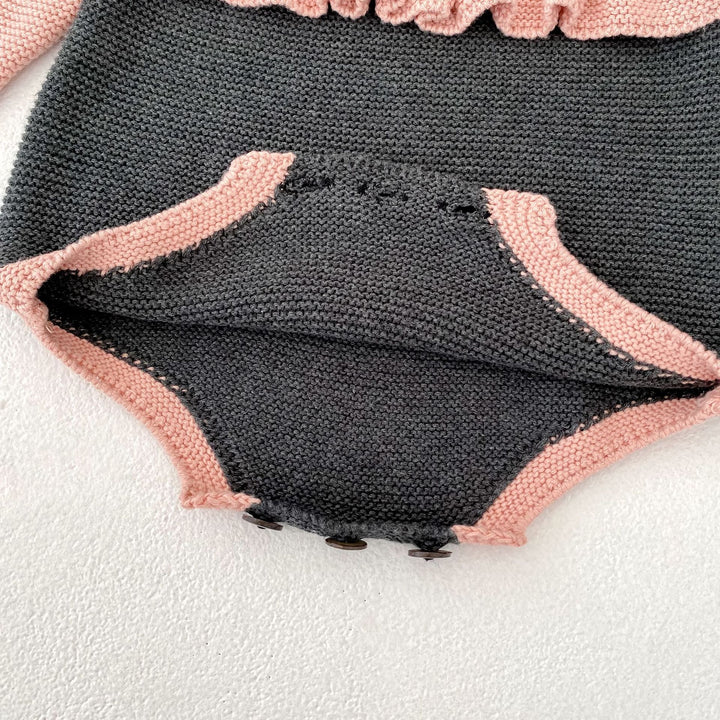 【73-90】バイカラーウエストフリルニットロンパース