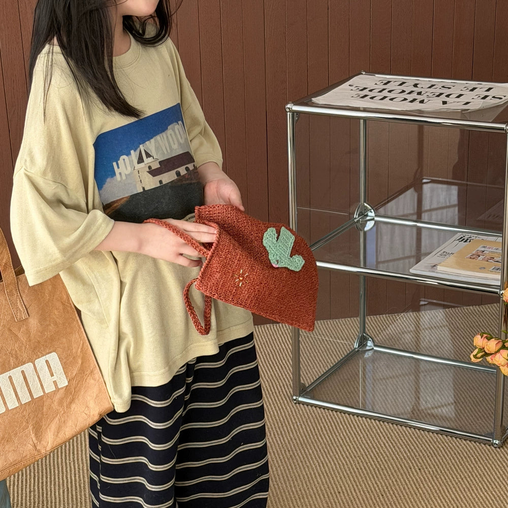 【100-150】HOLLY WOODデザインTシャツ