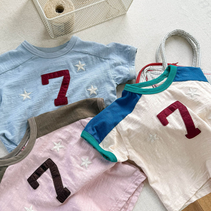 【80-130】スター＆７Tシャツ