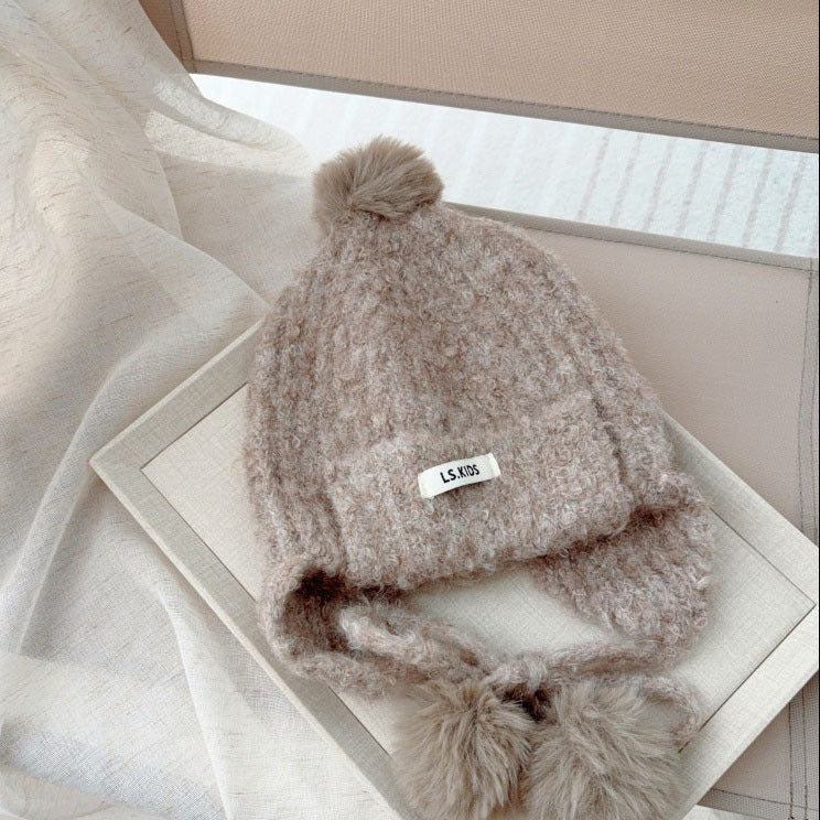 耳あて付きニット帽