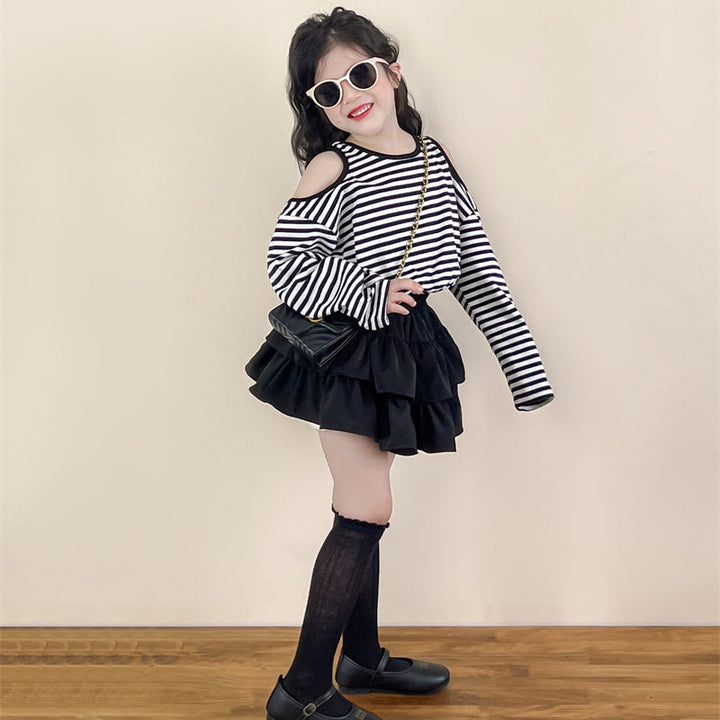 【90-140】ボーダー肩開きトップス