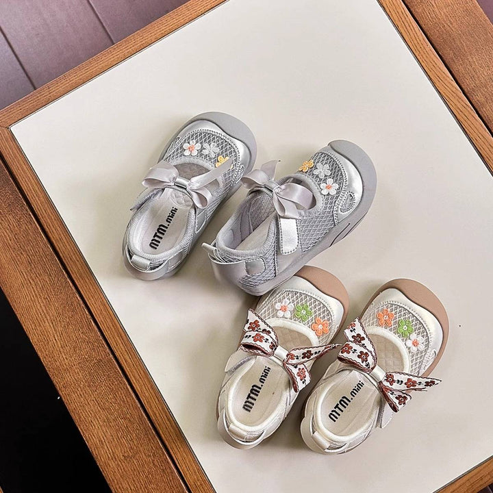 【12.0-16.0】フラワー＆リボンデザインメッシュシューズ
