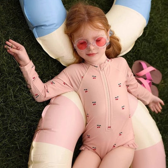 【90-150】フロントジップ総柄スイムウェア