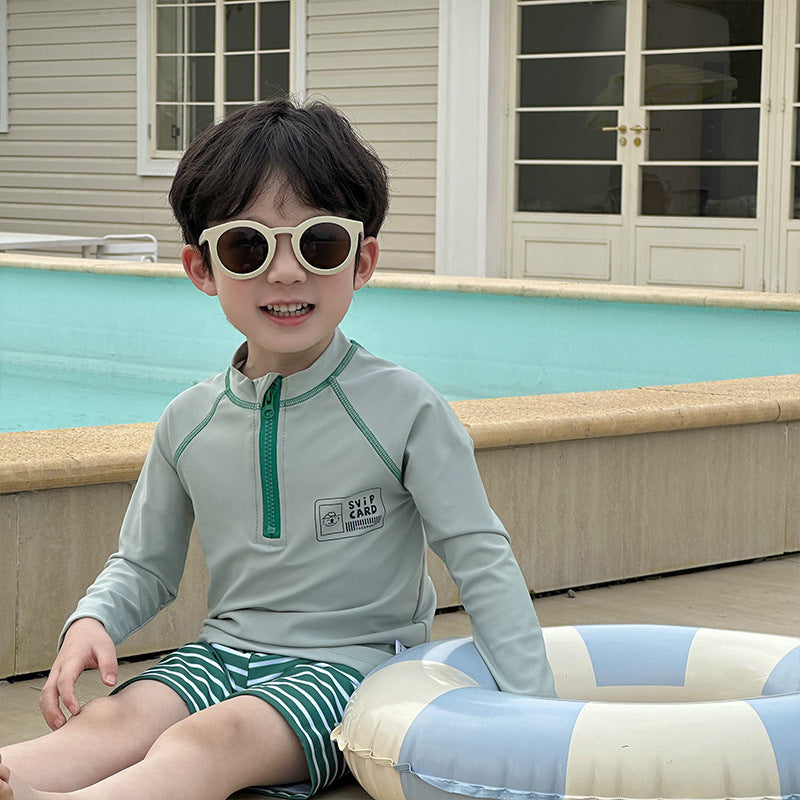 【90-140】ハーフジップトップス×ボーダー柄スイムウェア