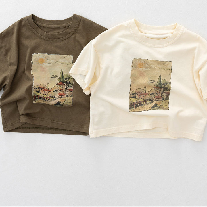 【90-130】アートプリントショート丈Tシャツ
