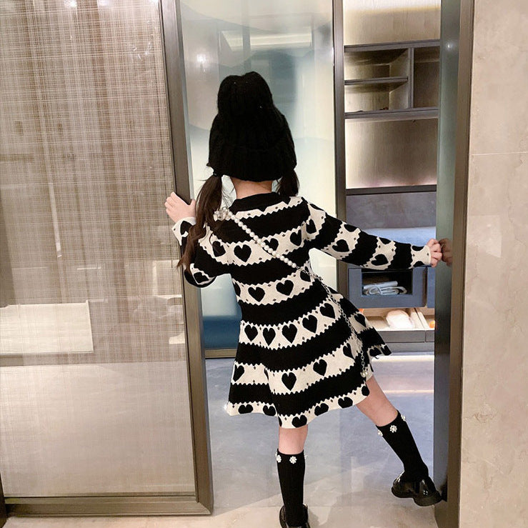 【90-140】ハート柄ニットフレアワンピース