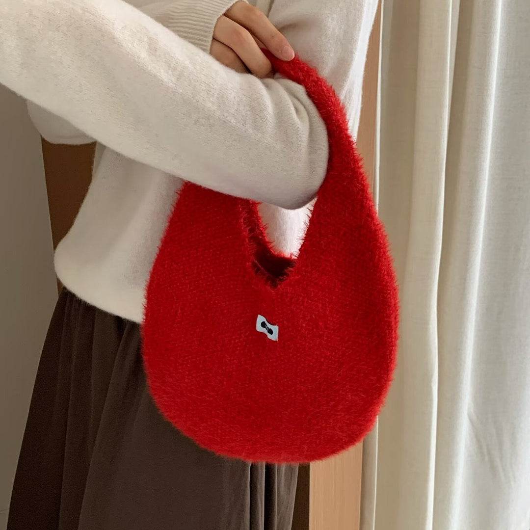 ハーフムーンハンドバッグ