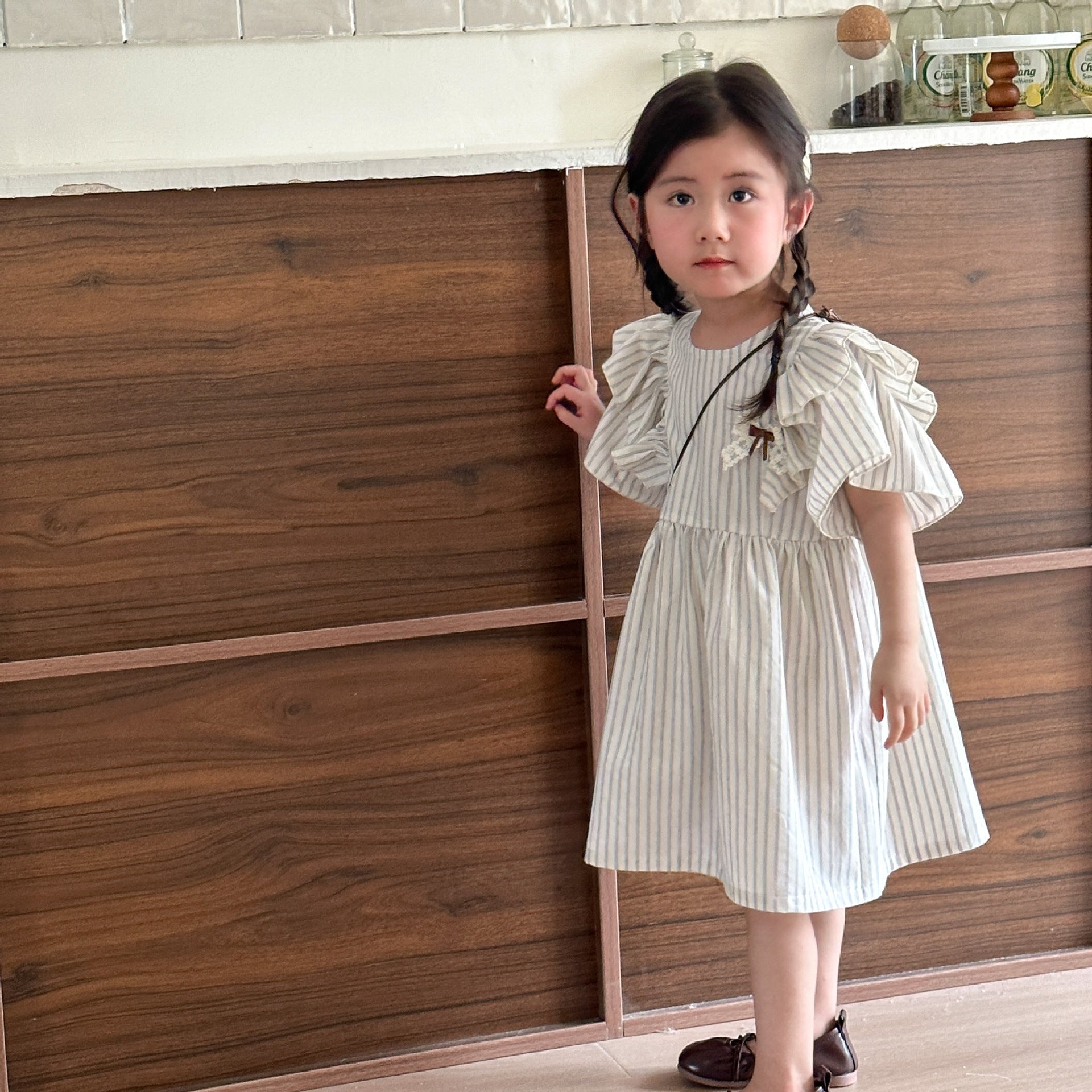 アマイアキッズ　10歳　新品未使用　タグ付き　フリル　ストライプ　ワンピース ワンピース - アマイアキッズ | Amaia Kids日本公式オンラインショップ