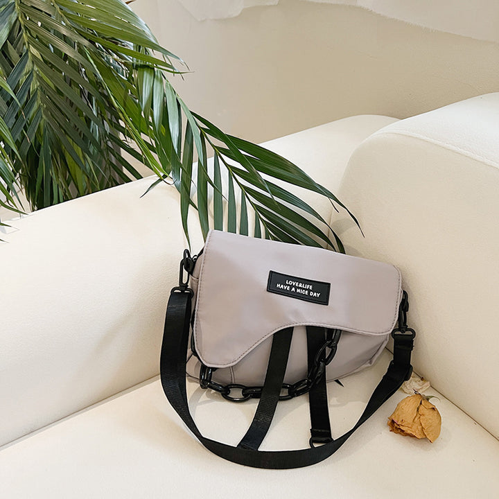 チェーンデザイショルダーバッグ