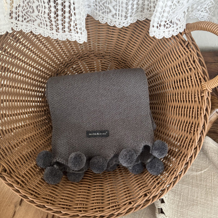 ポンポンデザインマフラー