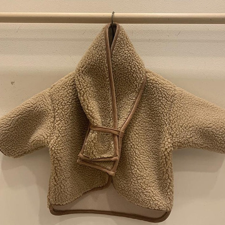 マフラー付きノーカラーアウター