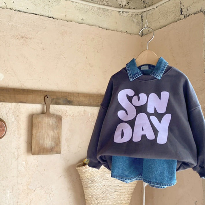 SUNDAYロゴスウェット
