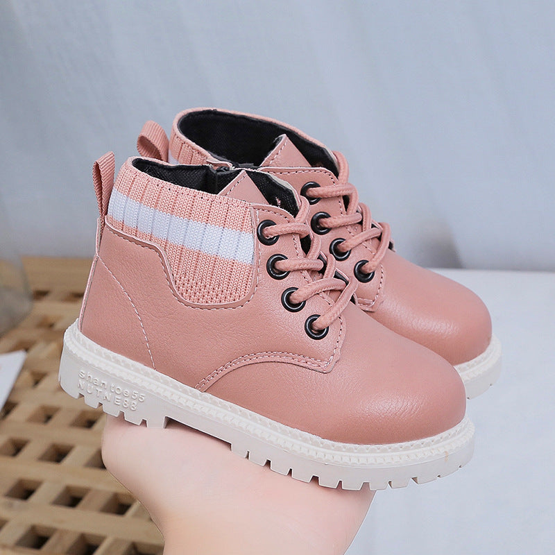 スニーカー風スノーブーツ