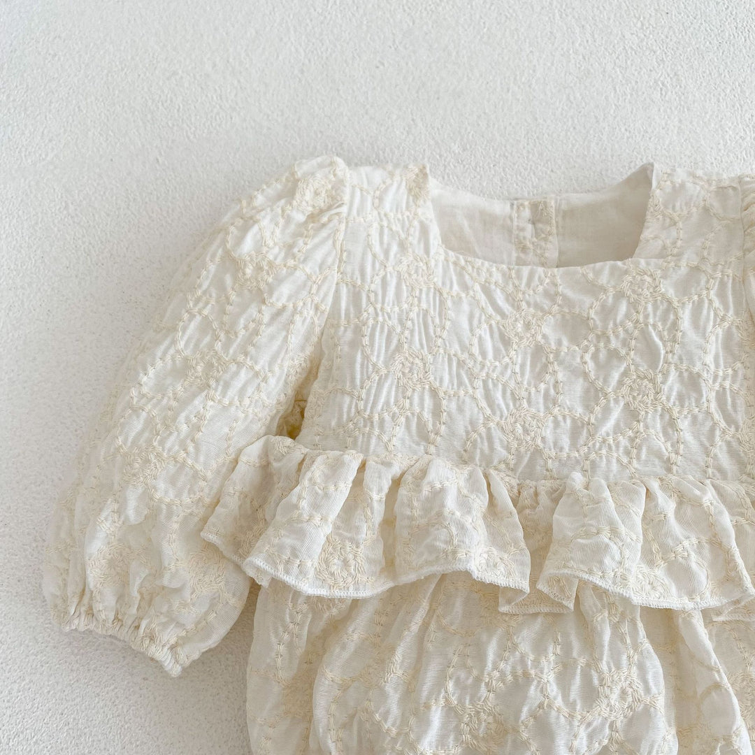 フリル刺繡ロンパース